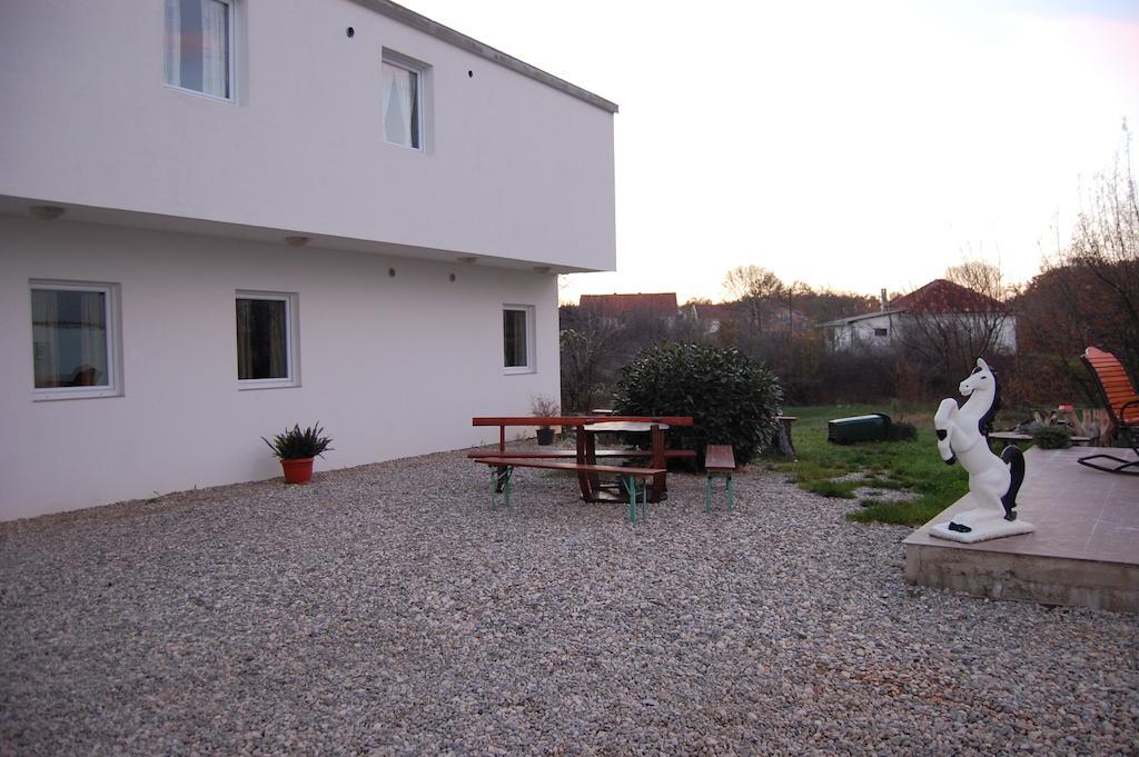 Guesthouse Panna Maria Меджугорье Экстерьер фото